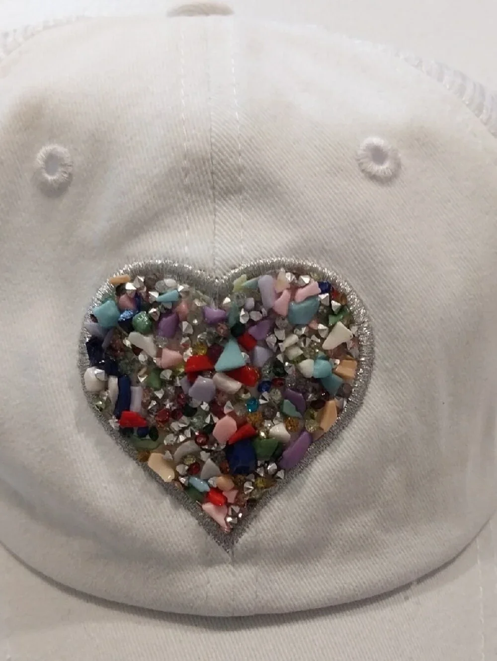 C.C White Cotton Cap with Mixed Stone Heart Design NWT